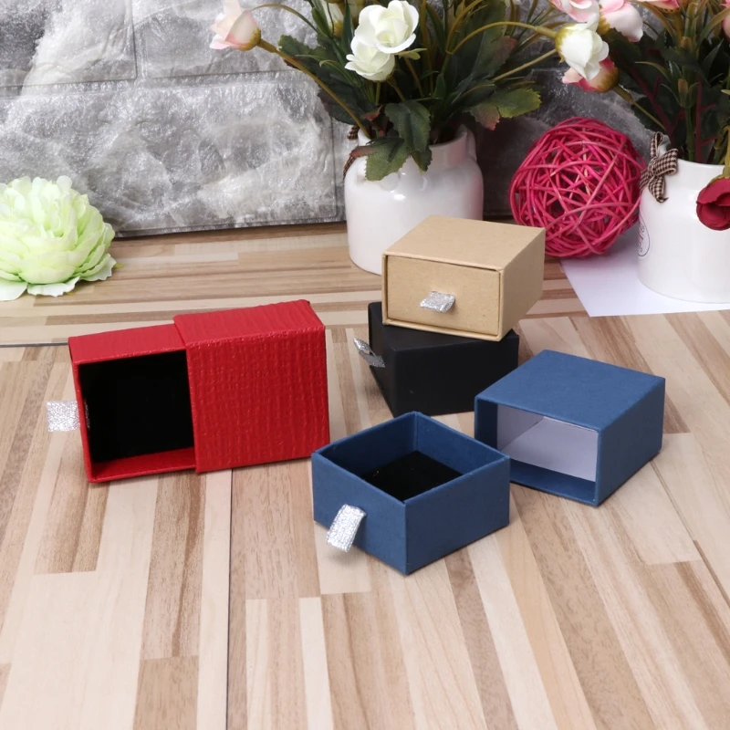 

Kraft Paper Drawer Jewelry Gift Box With Removable Cotton Pad Ring Display Box