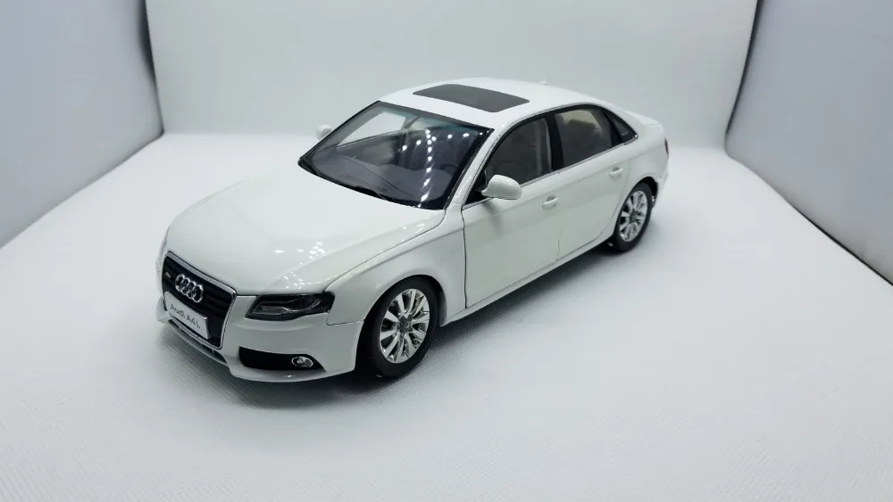 achtergrond Vruchtbaar Bloody 1:18 Diecast Model voor Audi A4L 2010 Wit Legering Speelgoed Auto Miniatuur  Collectie Geschenken A4 S4 - AliExpress Toys & Hobbies