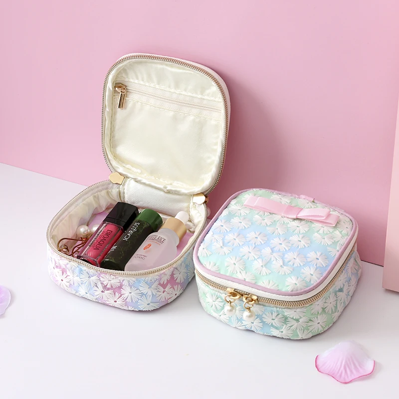 

Fashion Mini Makeup Organizer Travel Cosmetic Toiletry Wash Eyelash Brush Earrings Bag Female Hygiene Sanitary Napkins Container