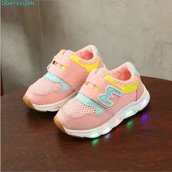 

Girls Glowing Sneakers With Light New Autumn Children Shoes Luminous Shoes for Girls Flat Led Sneaker for Children EU 22~31