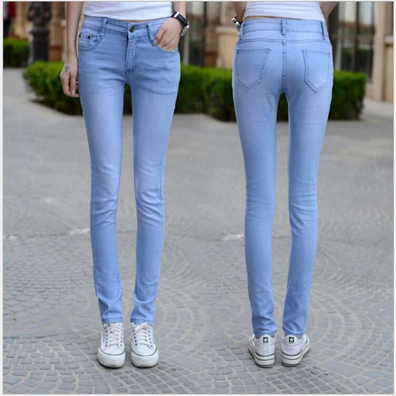 blue jeans outfit female