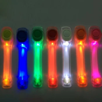 

2pcs LED Horse Leg Strap Luminous Belt Night Visible Horse Legging Decoration Horse Riding Racing Safety Warning Light Equipment