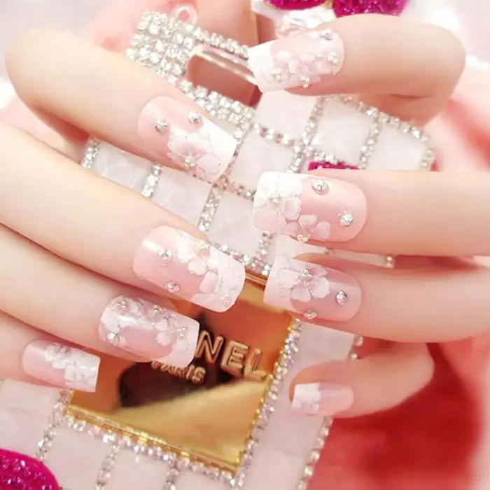 24 шт./компл. 3D Поддельные Nail Art модная одежда для девочек блестящими стразами Полный Советы Nails с цветочным принтом свадебные ногти советы с