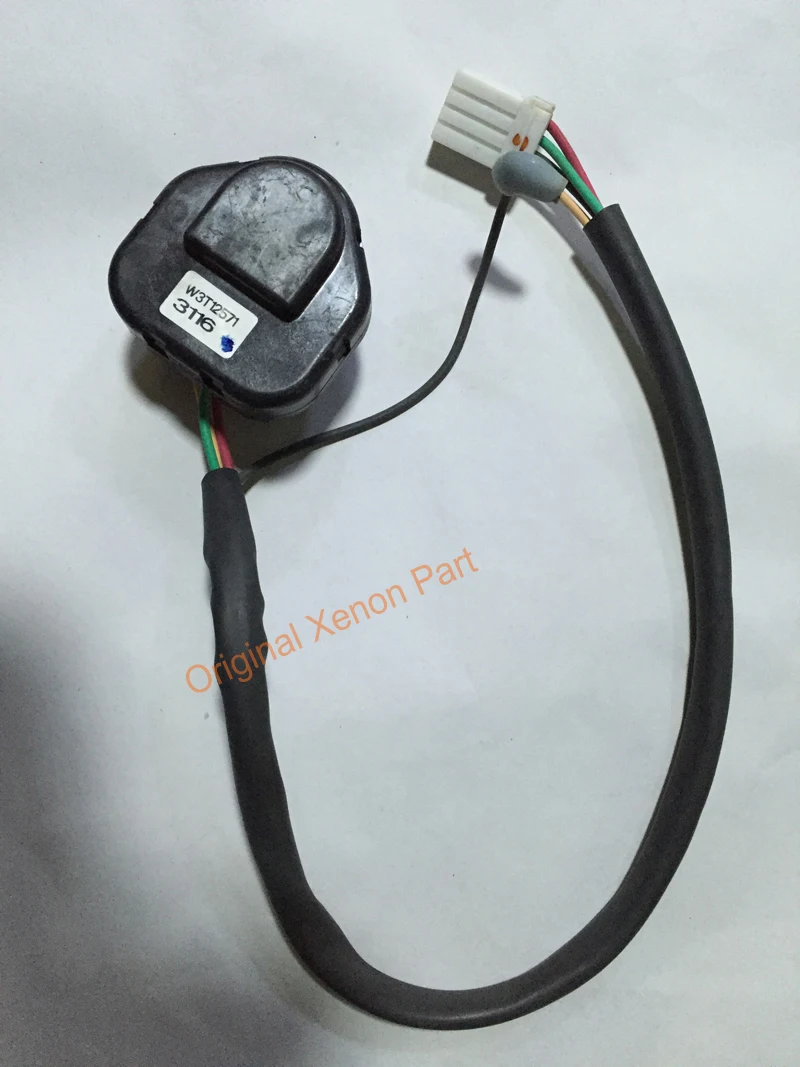 Mitsubishi ballast long wire ignitor W3T12571-2