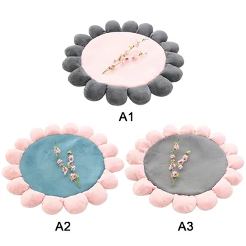 

1.1m 3D Round Flower Shape Rug Living Room Stretch Carpets Mat Play Mat Baby Room Crawling Pad Folding Mat Baby Carpet