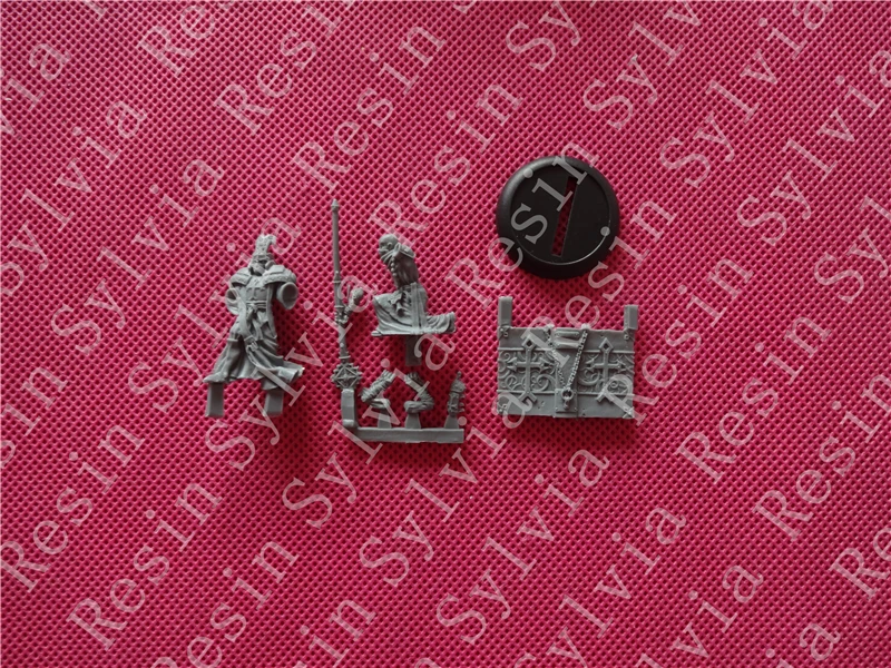 

-Resin toys The Covenant of Menoth Free shipping