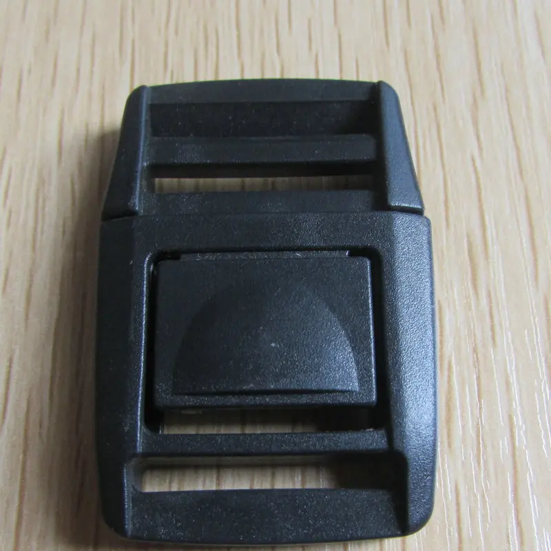 Center Push Streamline Buckle