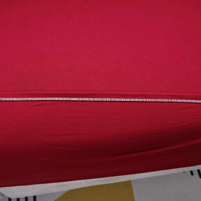 (4)
