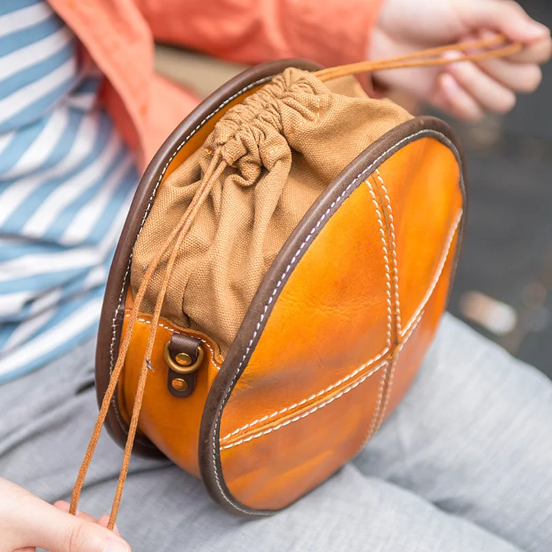 AETOO Leather girl retro small round bag, casual personality single shoulder bag, hundred with crossbody bag