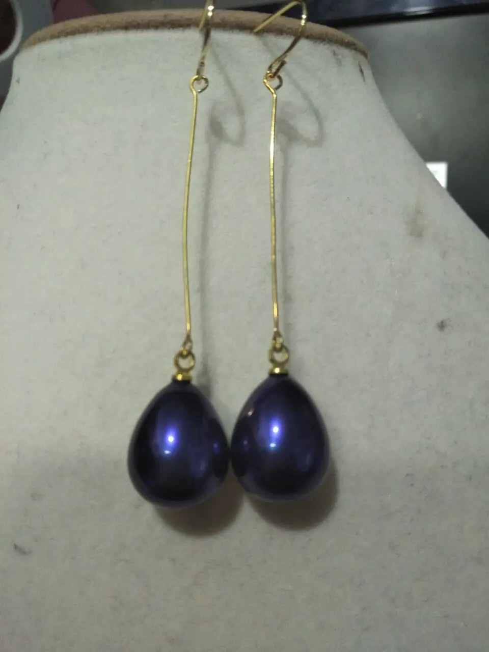 

Unique design Dark blue baking paint glass 9*13mm long earrings