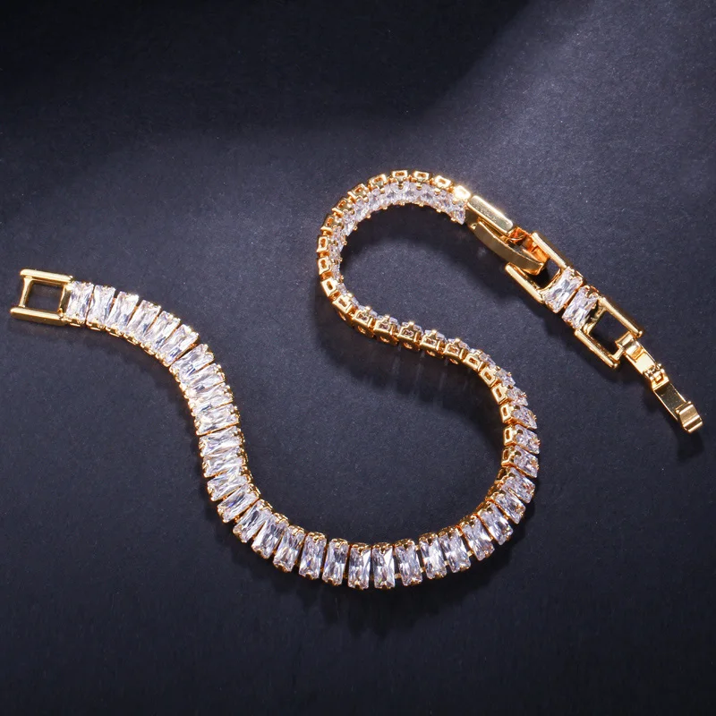 CWWZircons العلامة التجارية رائع شبه منحرف مكعب زركونيا الفضة اللون أنيقة تشيكوسلوفاكيا سوار للتنس للنساء مجوهرات هدية CB068