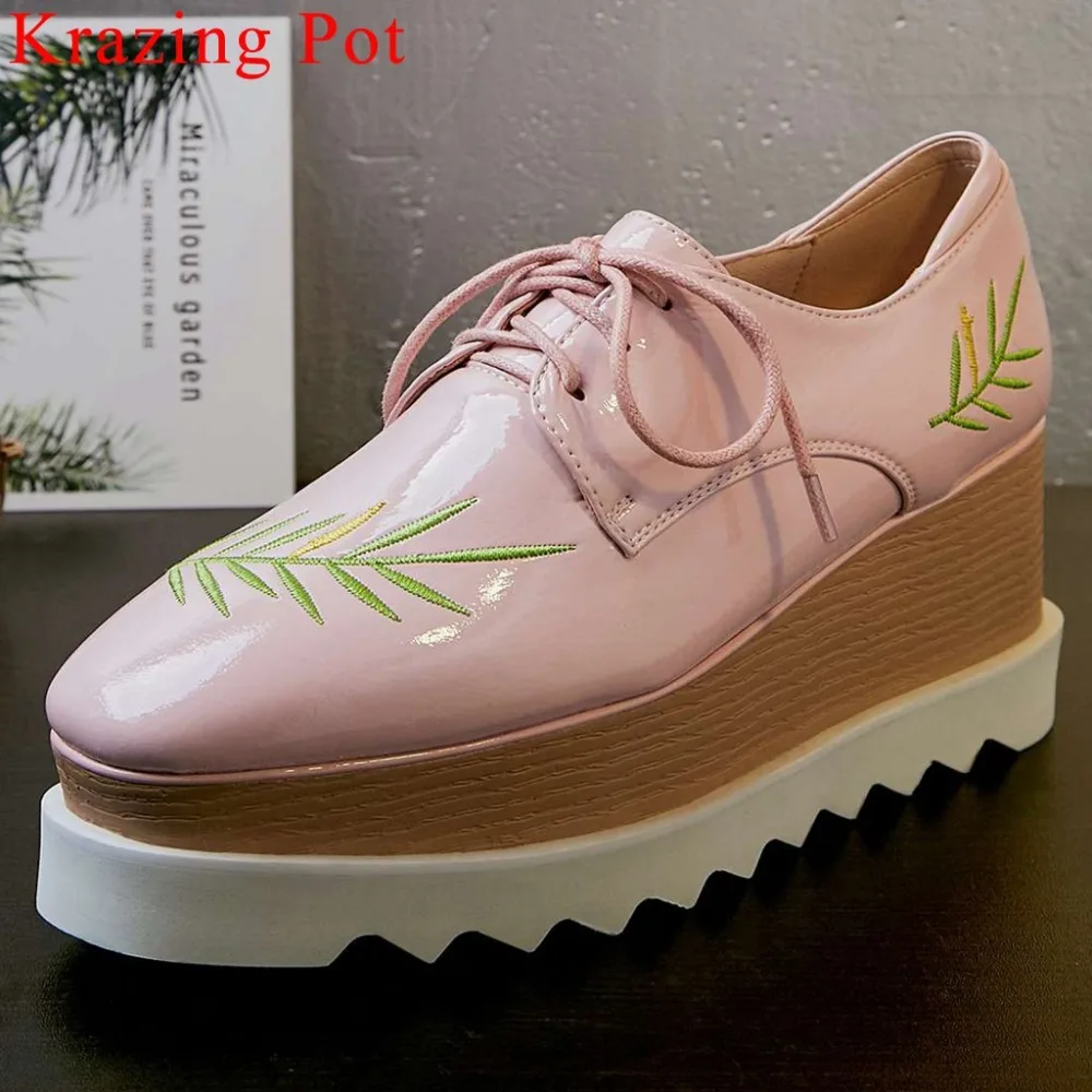 

2019 Punk style cow leather lace up wedges high bottom platform model style plus size leaves embroidery square toe pumps L01