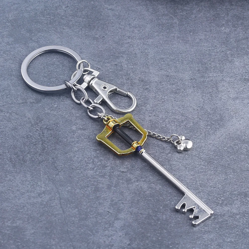 SG Hot Game Kingdom Hearts Key Keychains Sora Crown Roxas Keyblade Paopu Fruit Weapon Pendants Keyring For Men Car Jewelry Gift game keychain