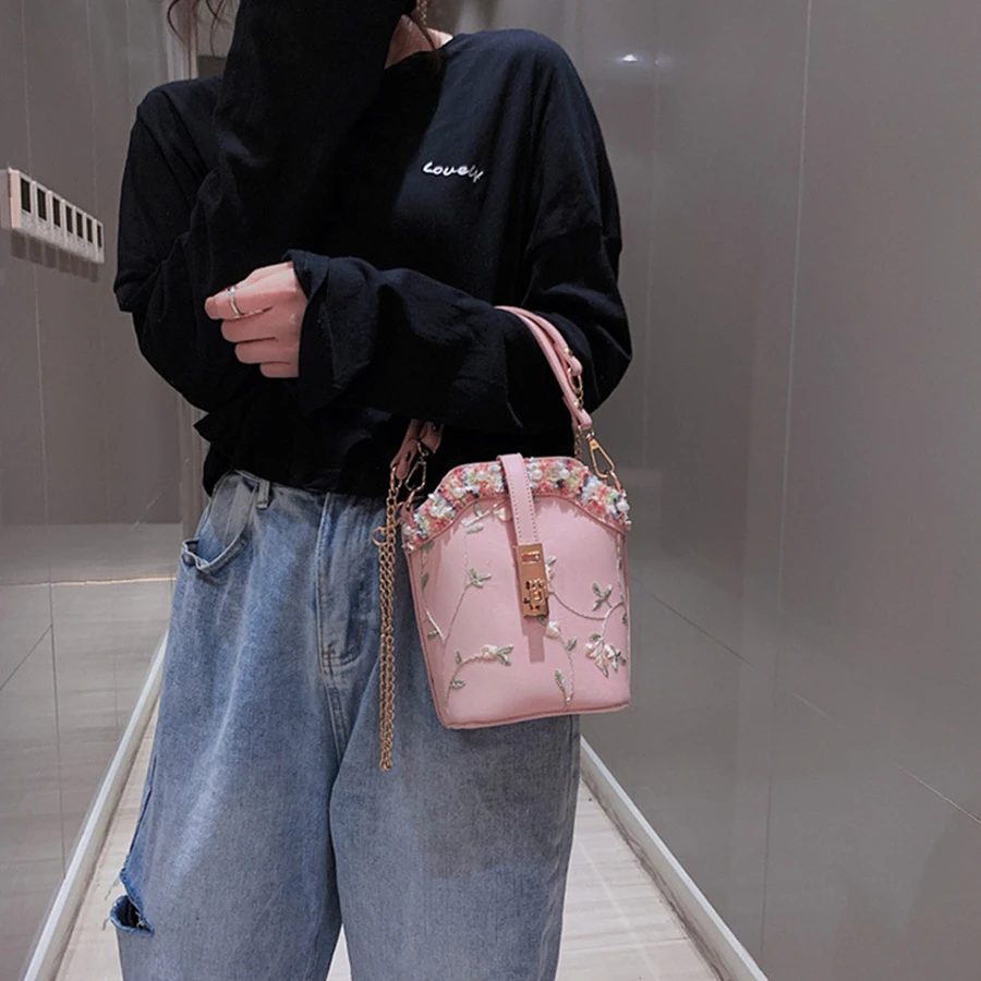 

Chain Applique Pearl Bucket Bag Women's Tote Casual Pu Lock Shoulder Crossbody Bags Women's Large Capacity Purse Messenger Bag