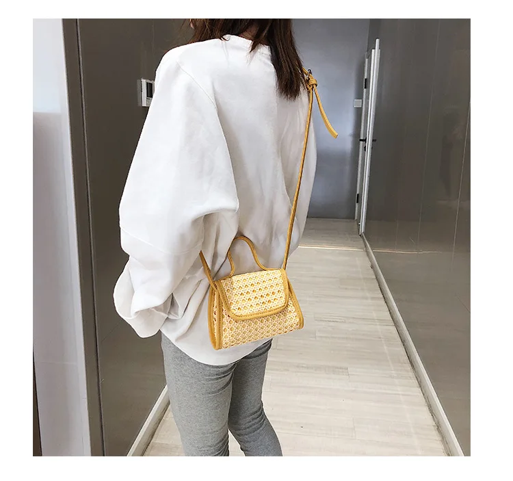 10691561274_1964996055