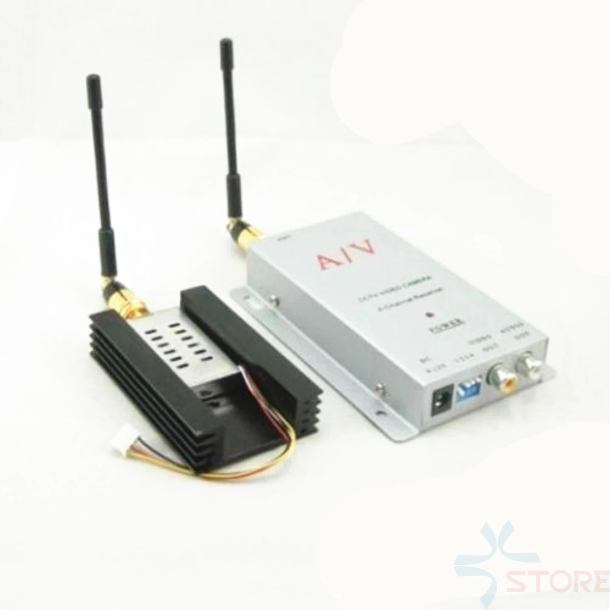 

700Mw 1.2G Wireless AV transceiver for cctv 1.2Ghz Audio Video Transmitter Receiver,CCTV camera wireless FPV transmitter