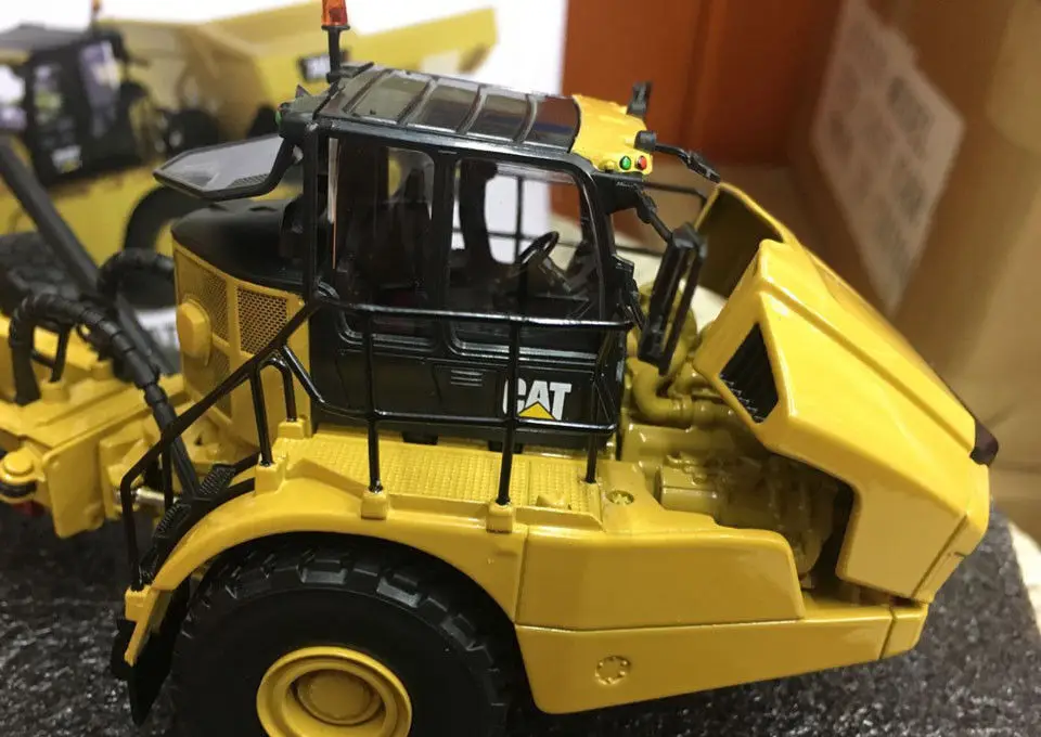 Масштаб 1/50 металлическая модель CATERPILLAR CAT 745 шарнирный грузовик от бренд DIECAST MASTERS