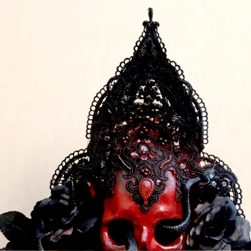 2018 Halloween Gothic Costumes Black Rose Vampire and Snake Skull Handwear Cosplay For Party (3)
