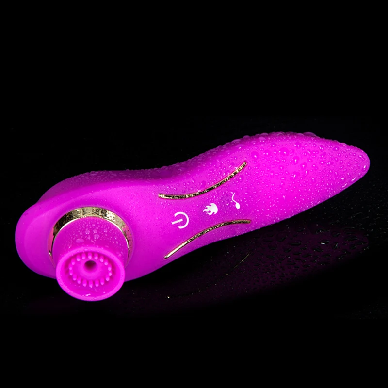 Watch man stimulate clitoris — 9