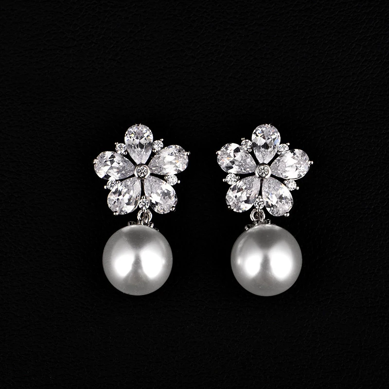 

ZHURONG Pearl zircon clip earring elegant allergy free no ear pierced ear clip non pierced for women girls gift