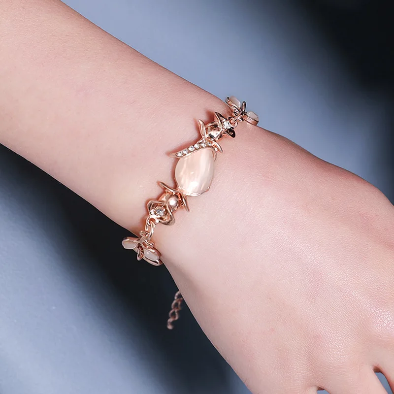 

New Korean Creative Hand Ornaments Women Opal Chain Link Bracelet For Women Trend Dazzling Opal Leaves Rose Gold Bracelet Gift