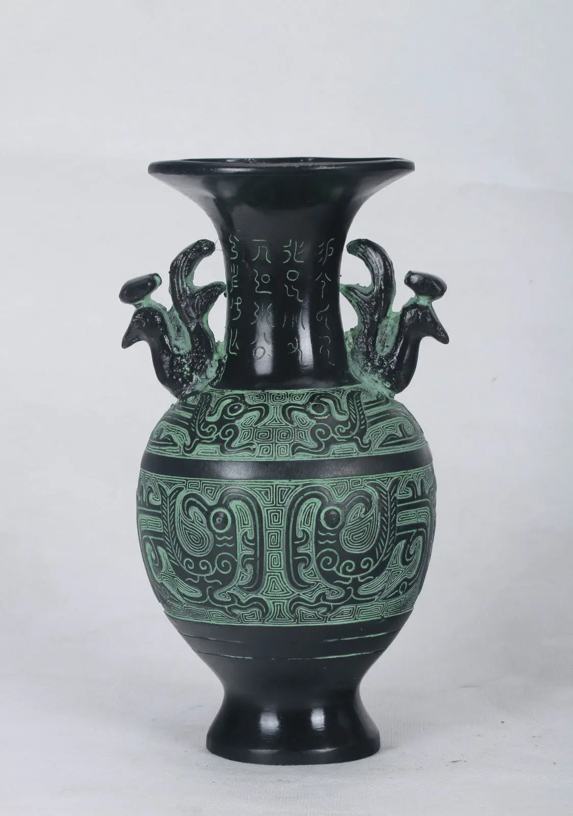 

Collectible Oriental Chinese Bronze Handwork Carved Vase statue
