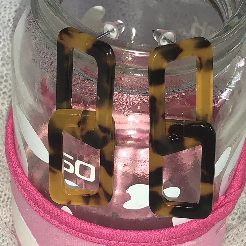 1 (4)