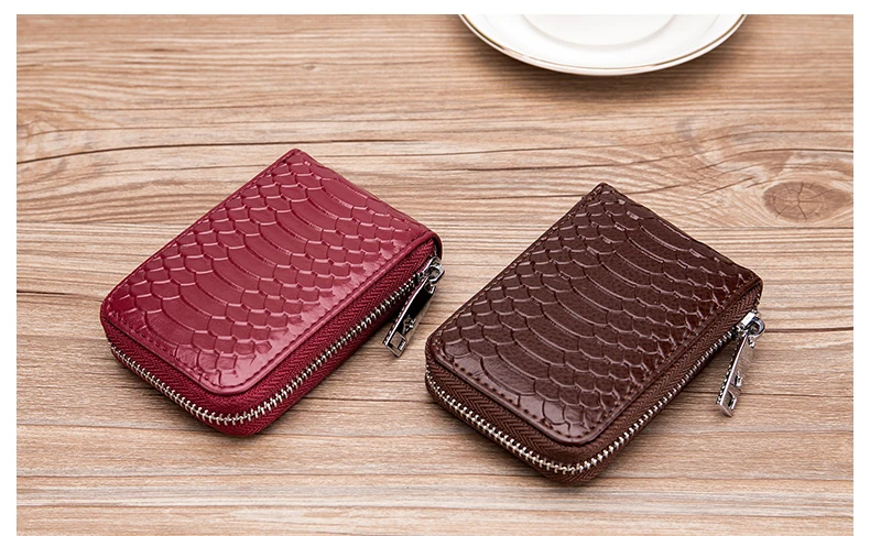 Lomelobo Unisex Serpentine Card Holder Split Leather Women Men Credit ID Business Cards Wallet Fashion Bank Cards bag Coin Purse HCL7148 Details (10)
