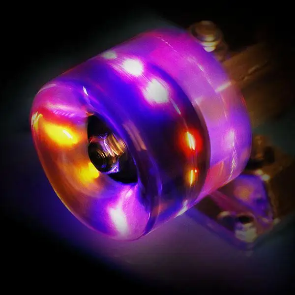 22 дюйма светодиодный мигающие колеса ретро-скейтборд четырехколесный мини-крейсер Банан Стиль Лонгборд пастельный цвет скейтборд