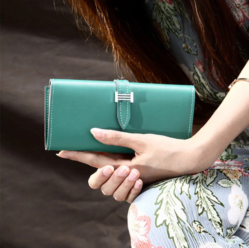 

Artmi Ladies Leather Wallet Card Holder Phone Pocket Large Capacity Fashion Wallet with Change Bag