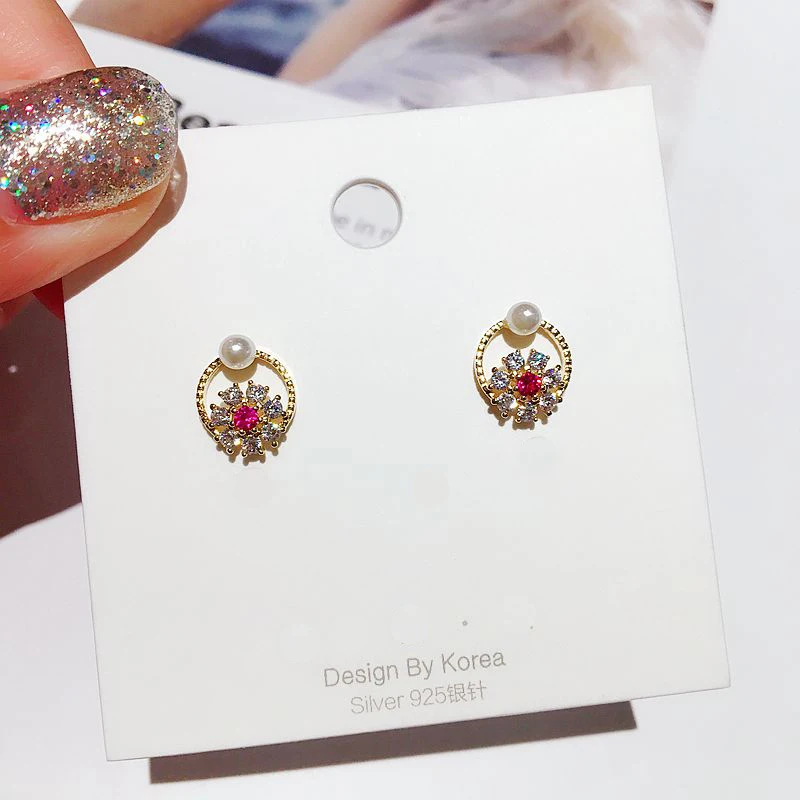 

Delicate Small Circle Flower Earrings Gold Color Mini Imitation Pearl Zircon Crystal Stud Earrings Women Jewelry