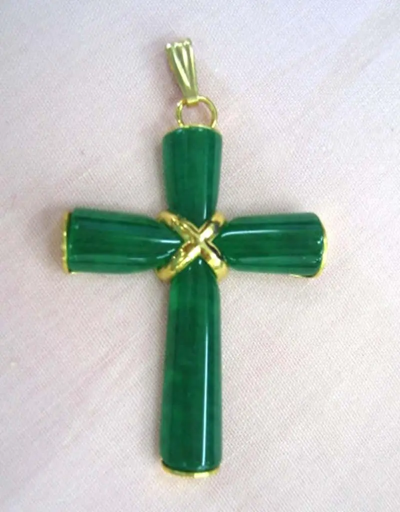 

Natural Green/Black Jadeite Cross Lucky Pendant Necklace Women /Mens Jewelry
