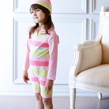 В полоску детская цельнокроеная одежда, одежда для плавания с длинным рукавом Солнцезащитный гидрокостюм Для мальчиков и девочек низ короткие купальный костюм солнцезащитные очки для защиты от солнца UPF50+ 90 см-130 см