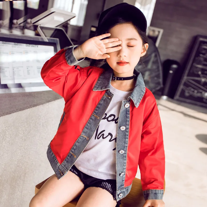 

Girls spring 2019 new children's spring and autumn coat Korean denim stitching in the air in the big children's fashion clothes