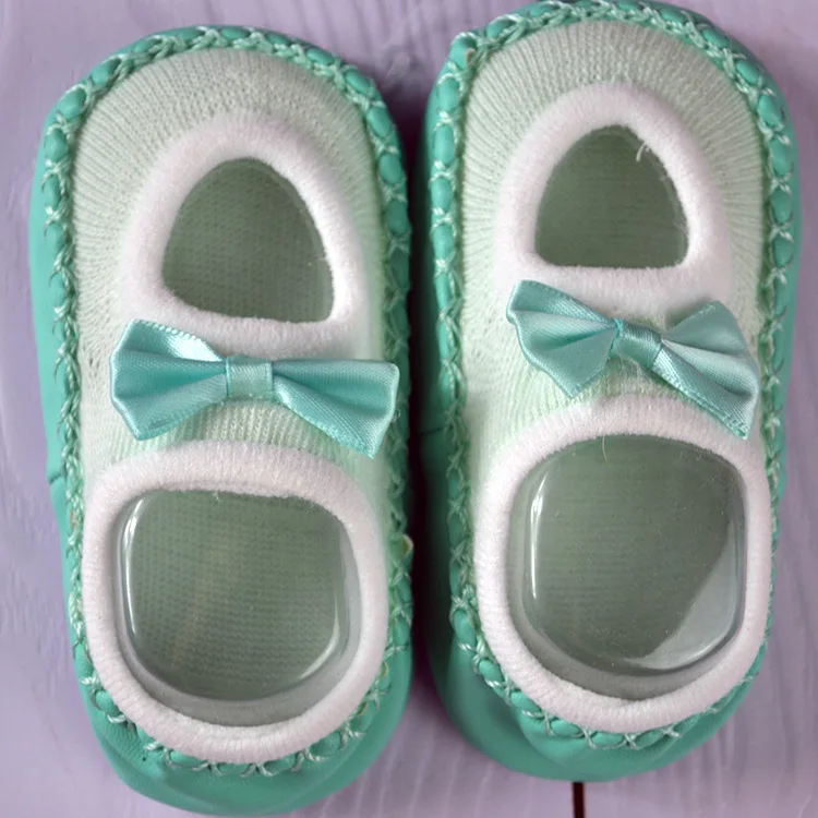 Новые милые носки с бантиком для малышей 0-3 лет нескользящие носки для малышей на осень и зиму клеевая обувь для малышей хлопковые детские носки - Цвет: Green