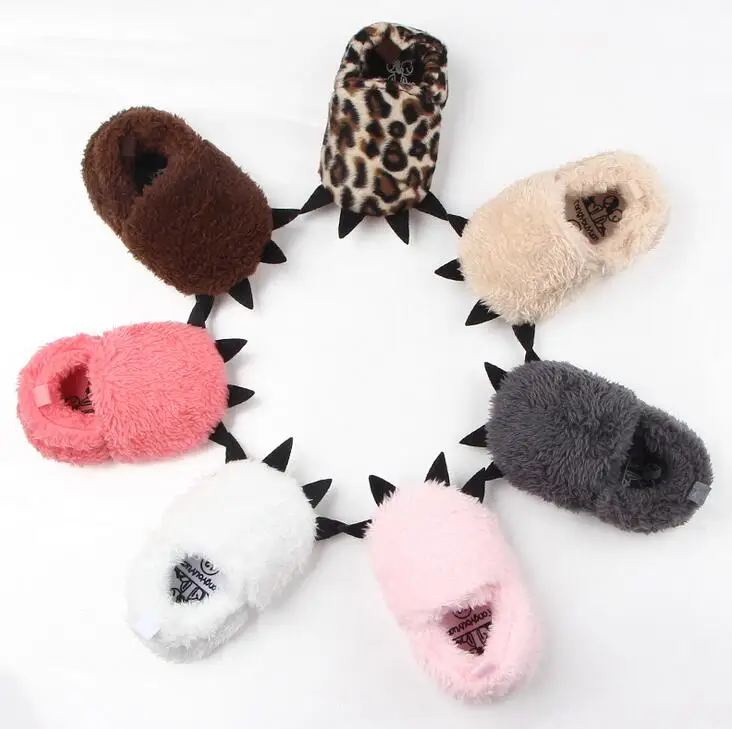 Winter New Cute Modeling Monster Paw Baby Warm Slippers moccasins Shoes First Walkers Photo Props Accessories Baby Clothing