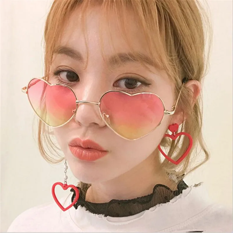 

2017 New Fashion Heart Shaped Sunglasses WOMEN metal Reflective LENES Fashion sun GLASSES MEN Mirror oculos de sol