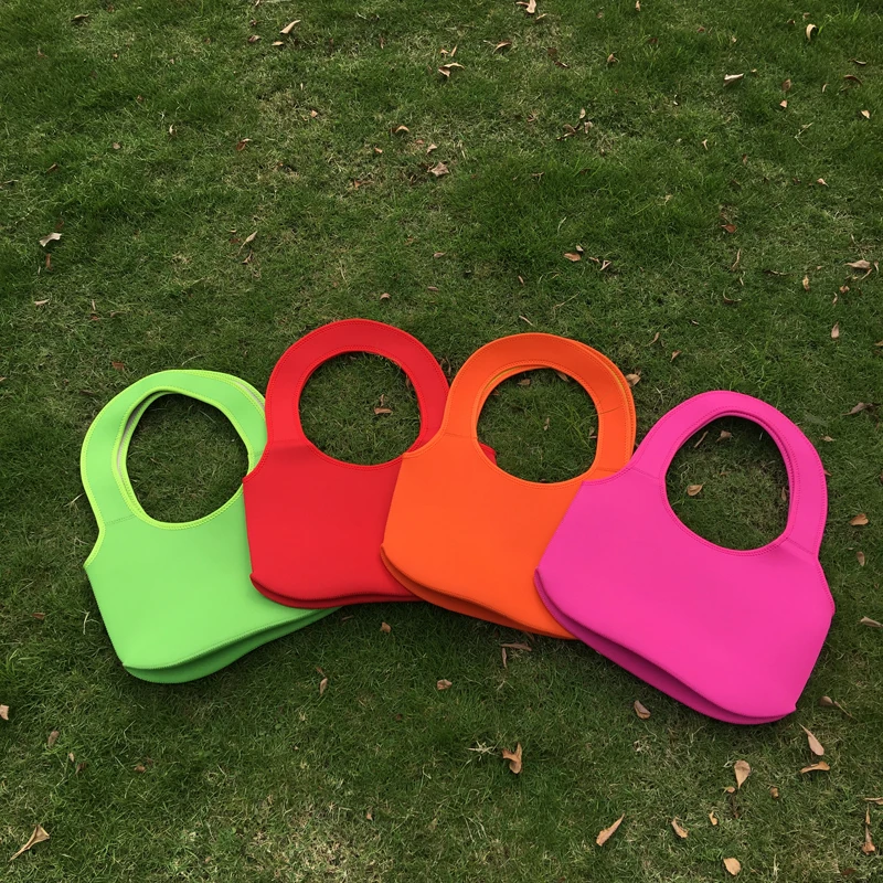 

Wholesale Neoprene Casual Totes, Portable Solid Color Lunch Box in DieCut Handles DOM-1010505