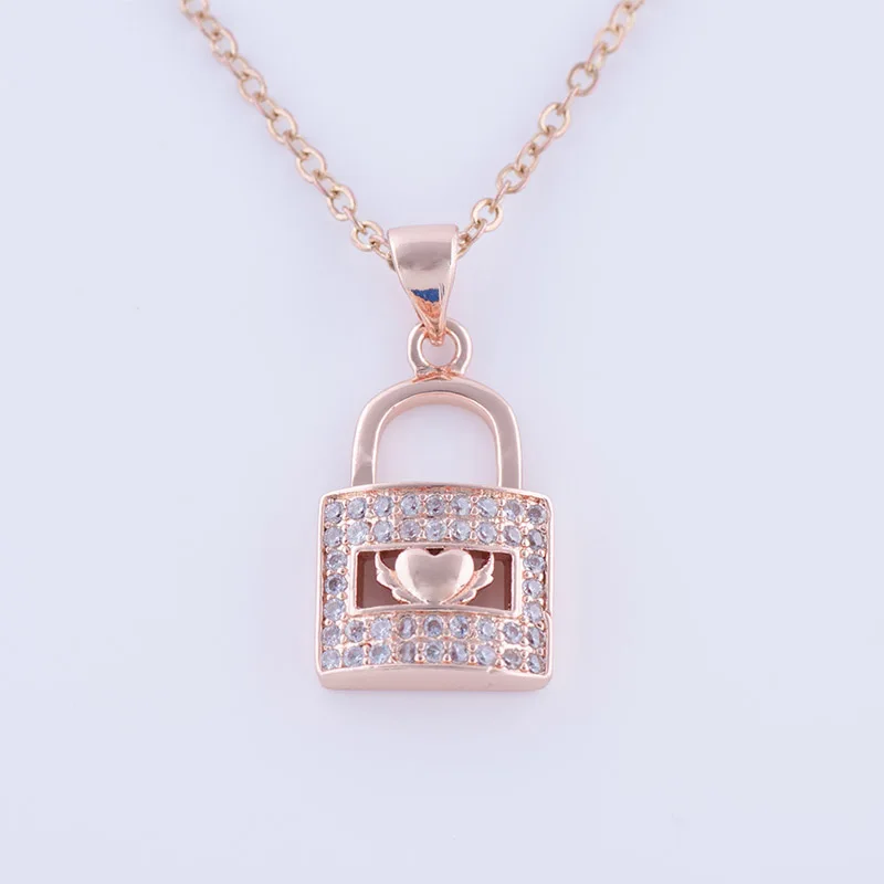 

Hot Jewelry Vintage Zircon Heart Locks Charms Necklaces Women Accessories Diy Copper Micro Pave Long Chain Necklace Bijoux Femme