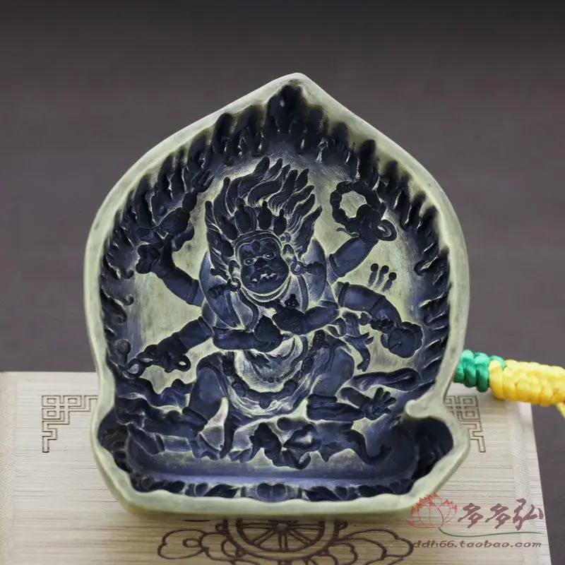 

tsa tsa par Tibetan Buddhism / six arm / hand wipe the black Mahaga dharmapalas / exquisite mold / worship activities