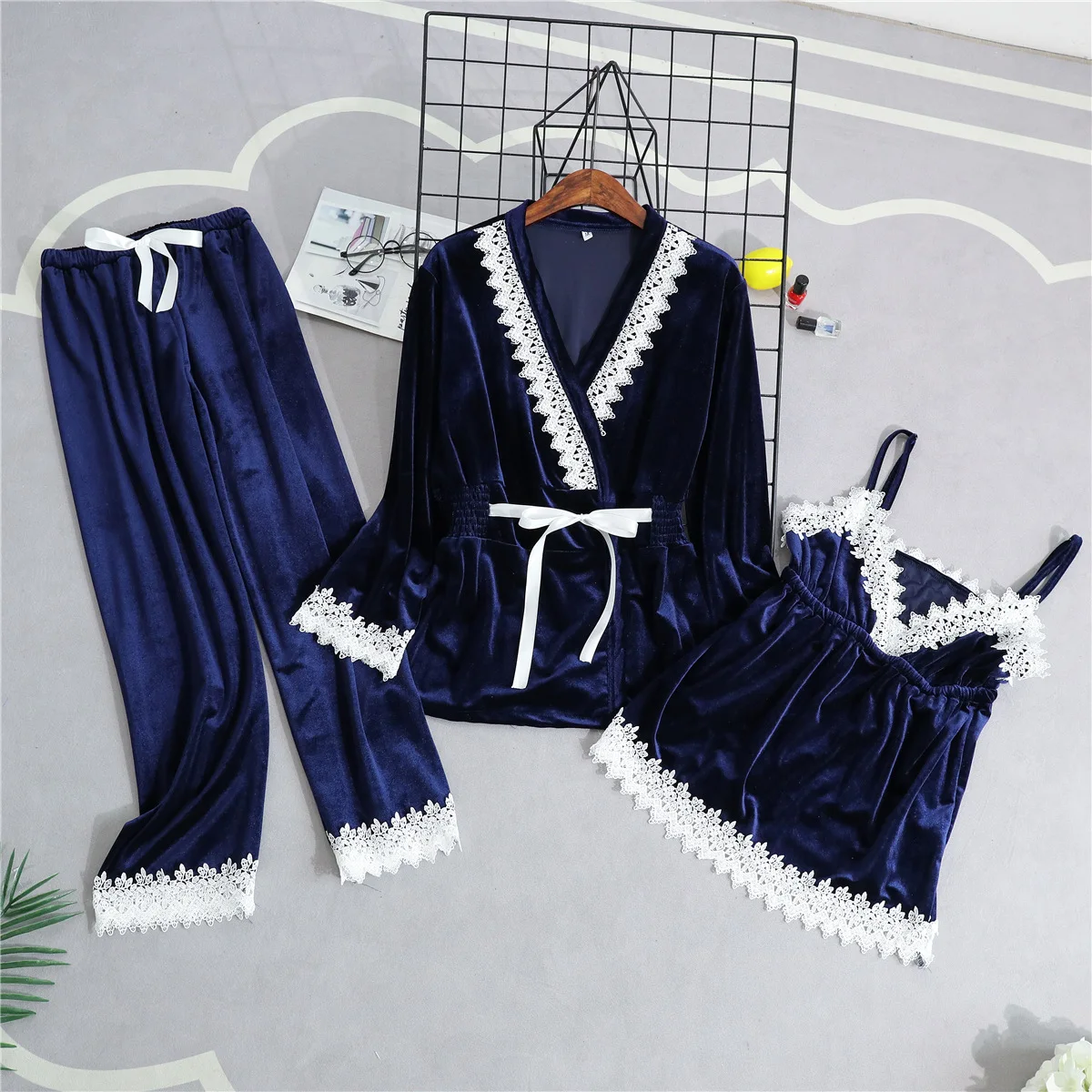 

Sexy Women Warm Sleepwear Top&Pants&Robe Home Wear Elegant Female Velvet Pajamas Suit Casual 3pcs Sleep Set Autumn Nightwear