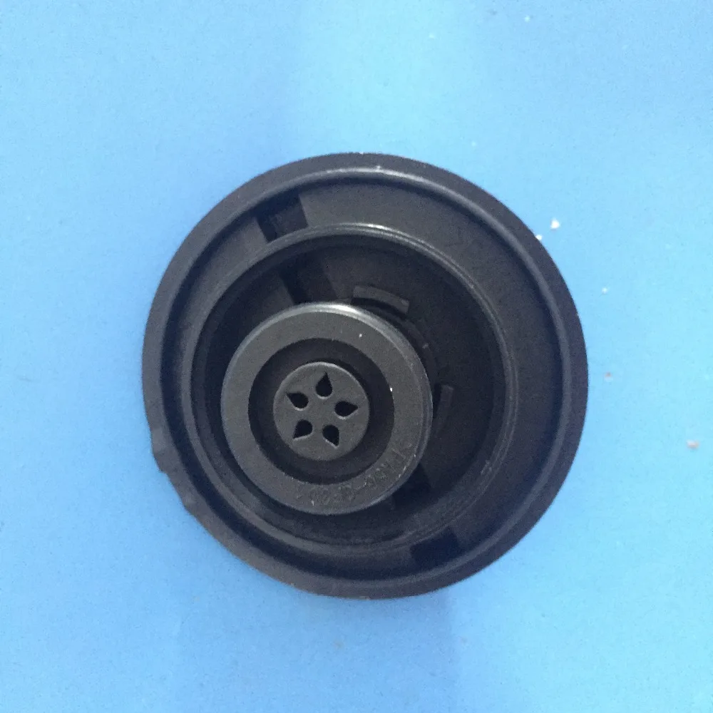 

RADIATOR CAP for Merce-des-Be-nz for V-ito OEM A906 501 00 15 A9065010015 9065010015