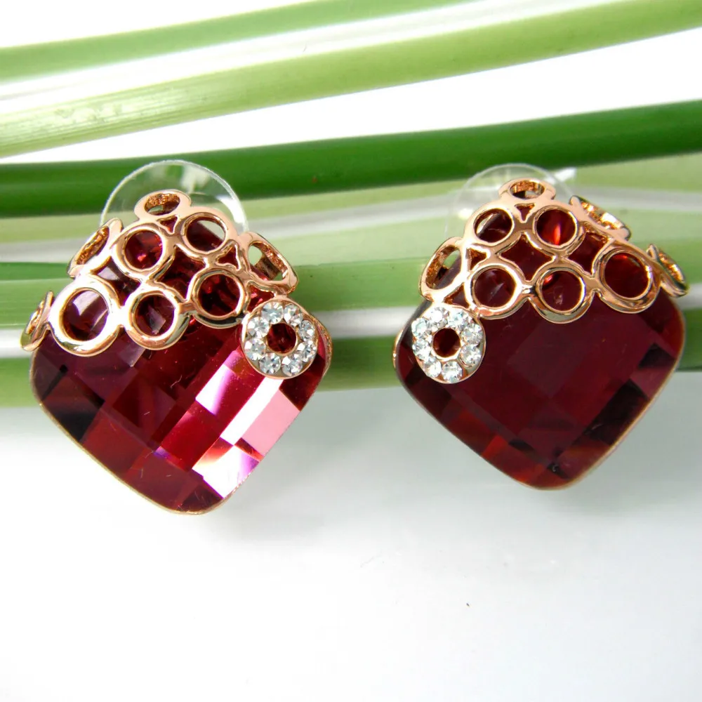 Винно красные квадратные серьги гвоздики Navachi с кристаллами SMT1648|stud earrings|ear stud