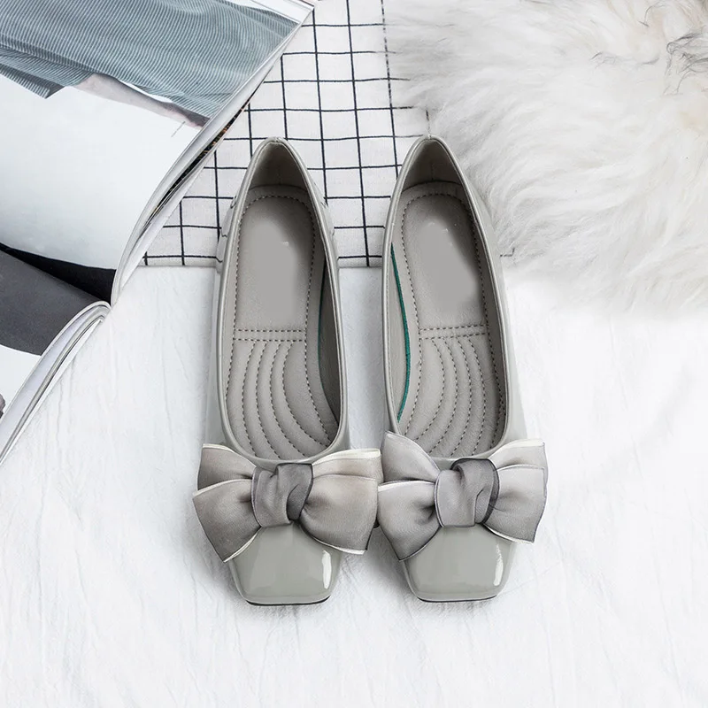 

Jookrrix 2018 Spring Fashon Girl British Style Shoes Women Lady Fashion Brand Flats Patent Leather Pointed Shoe Laces Gun Hollow