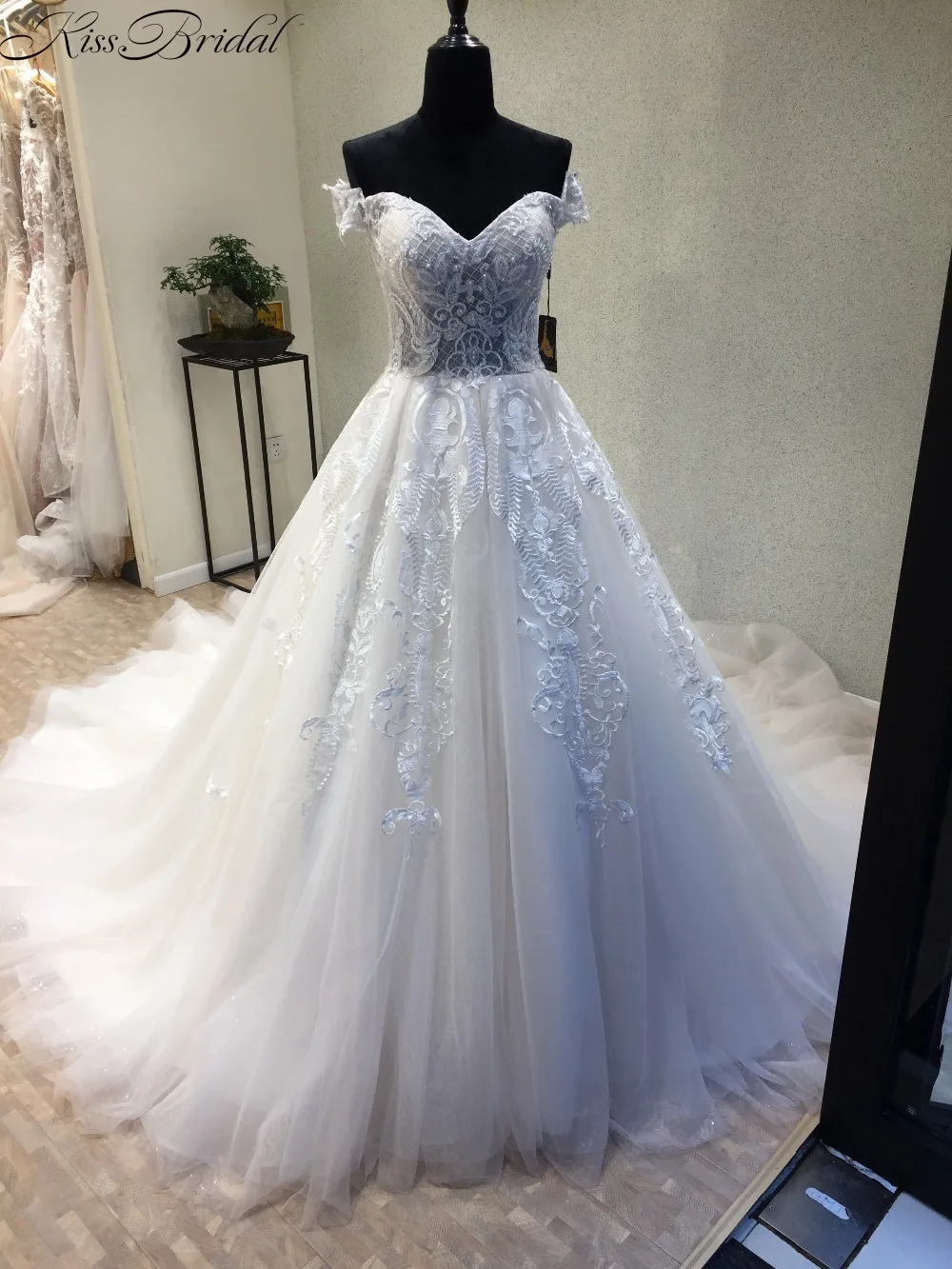 robe de mariee Luxury Long Trains Wedding Dresses Sexy Off the Shoulder ...