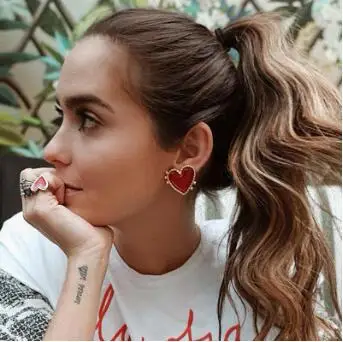 

2019 New Design Punk Gold Red Acrylic Heart Stud Earrings For Women Bohemian Big Stud Earring Christmas Jewelry Gift