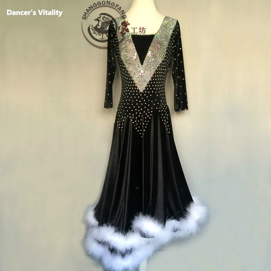 

Latin Dance Dress 2017 Feather Women Latin Dress Elim Son Competition Clothing Dance Costume BM240 New V long skirt 120-180cm