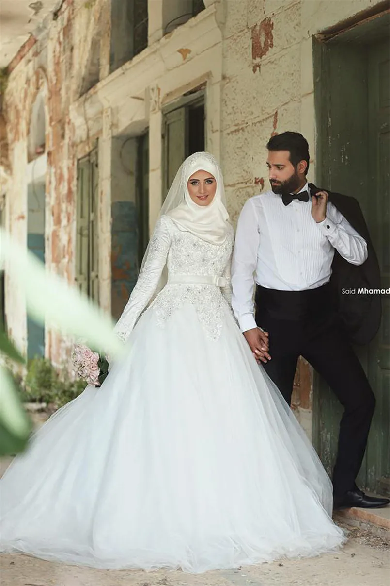 A-line-Long-Sleeve-Lace-Applique-Muslim-Wedding-Dress-Vestido-Noiva-Casamento-Fashionable (3)