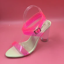 2016 Kim Kardashian Reales Bild Frauen Sandalen Braut Hochzeit Schuhe Rosa Schnalle Sexy Transparent Blockabsatz Neu Kommen Plus