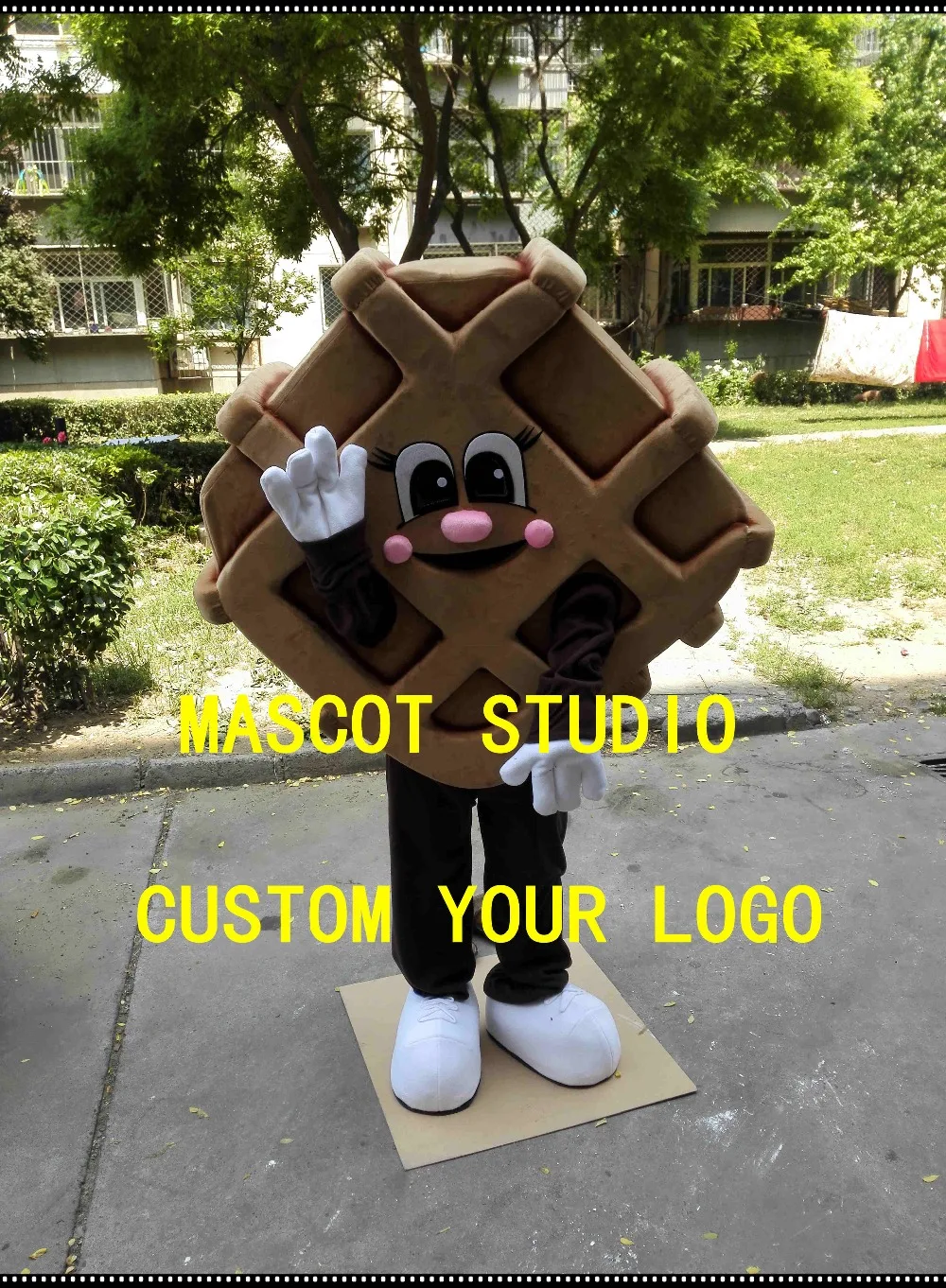 wafflemascotcostumecustomfancycostumeanimecosplaykitmascotte